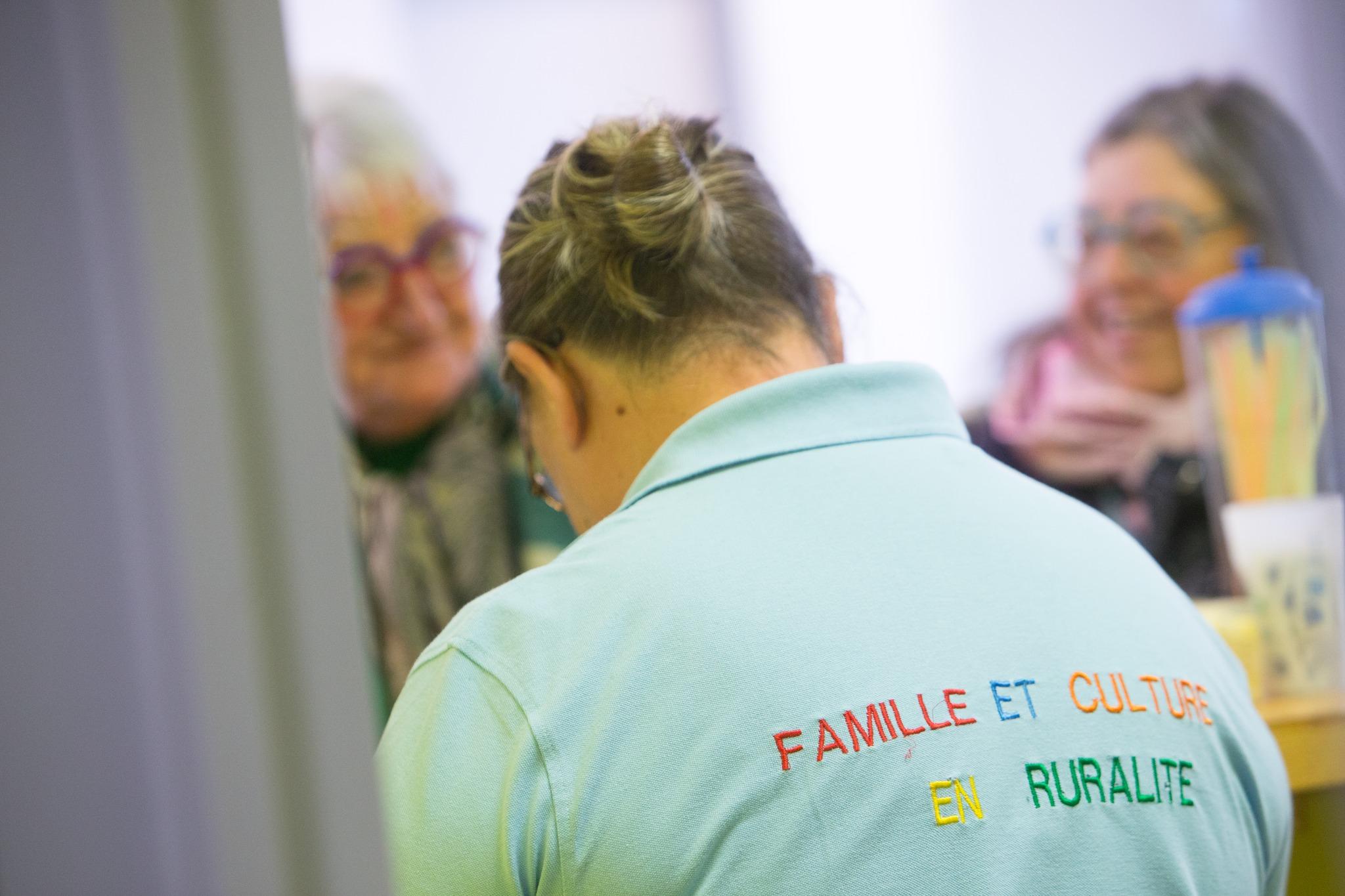 Équipe de l'association Famille et Culture